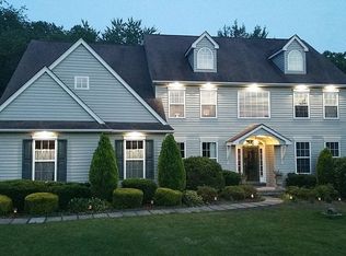 57 Meadowcroft Ln, Lincoln University, PA 19352