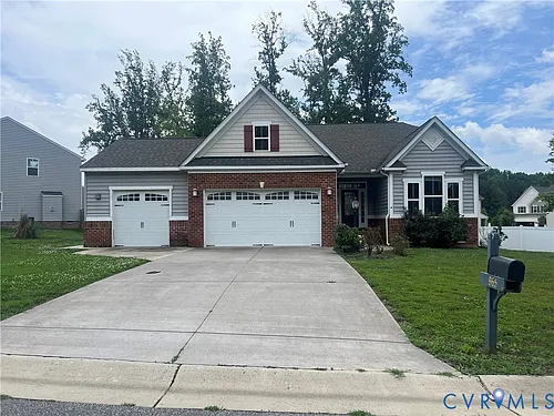 965 Eagle Pl Photo 1