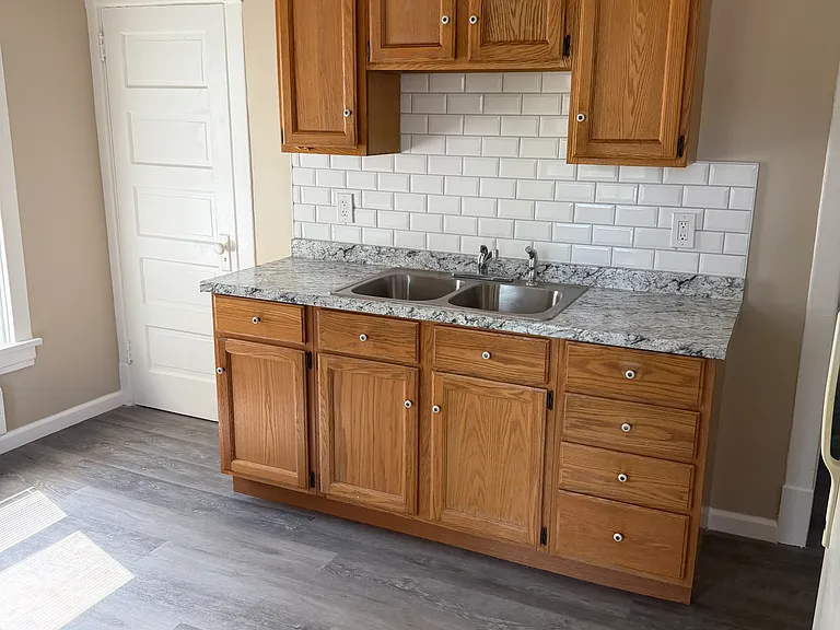 2514 Derry St #2 — Photo 1