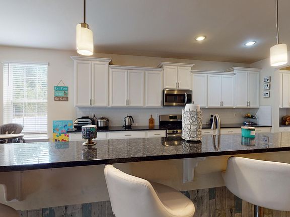 4th image of 5578 Saddlebrook Ct