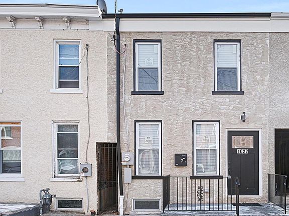 2nd image of 1022 N Pine St