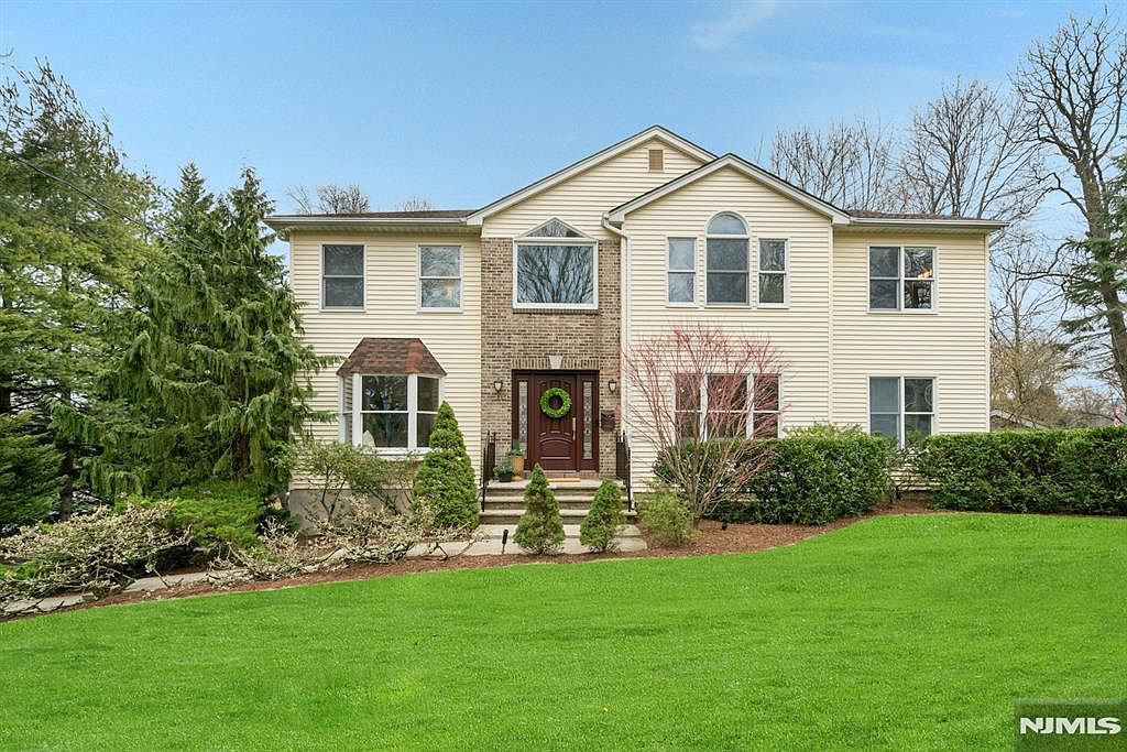 435 Morningside Rd, Ridgewood, NJ 07450 | Zillow