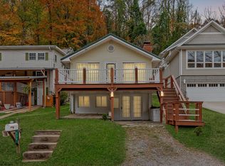 938 Lake Floyd Cir, Bristol, WV 26426