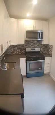 Rented by Roberto Guilbet, LREB | media 25