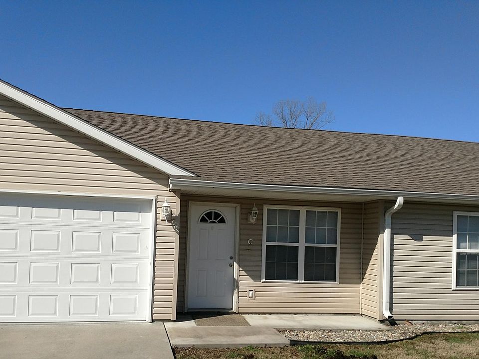 2nd image of 205 Wildrose Ln APT B