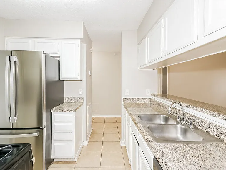 19523 Elmtree Estates Dr — Photo 7