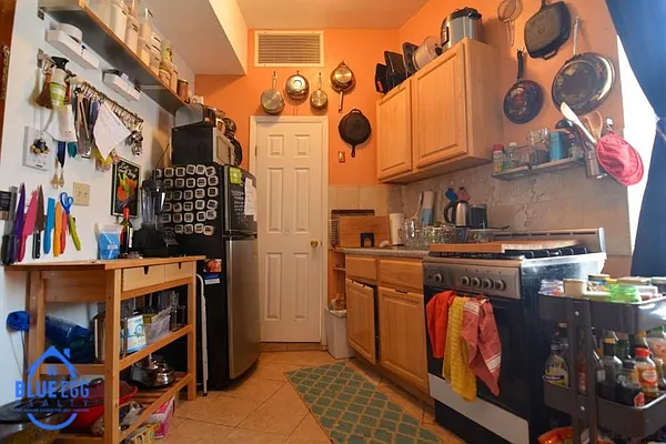 Rented by Blue Egg Realty Corp | media 18