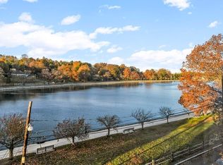 94 Dudley St #3, Brookline, MA 02445