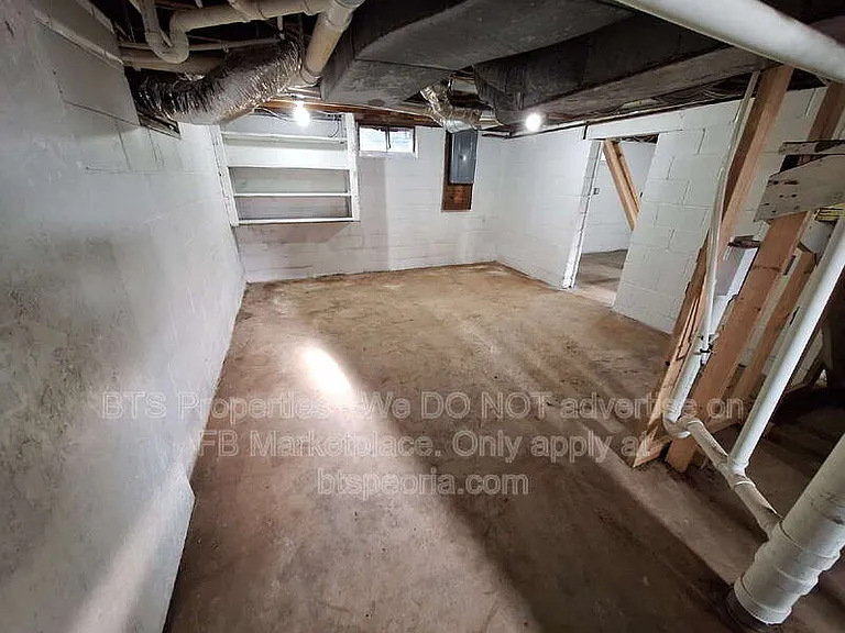 813 E Sciota Ave — Photo 24