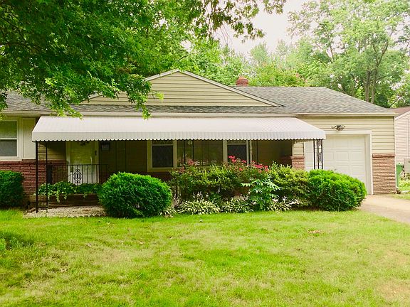 Ranch home on large corner lot