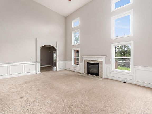 5th image of 9690 Camarillo Cir