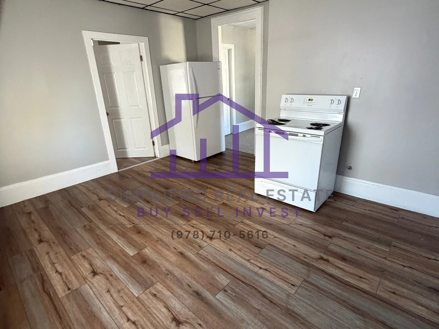 3 bed, $1,900 — Photo 1