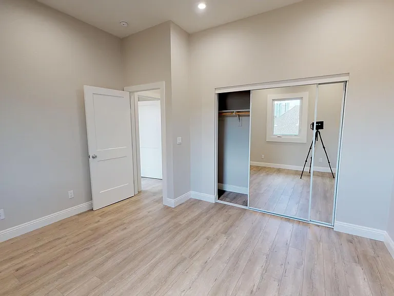 1131 Adeline St — Photo 11