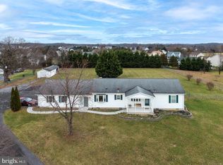 2713 Senseny Rd, Winchester, VA 22602