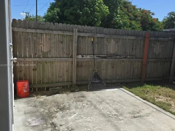 26980 SW 143rd Pl #2, Homestead, FL 33032