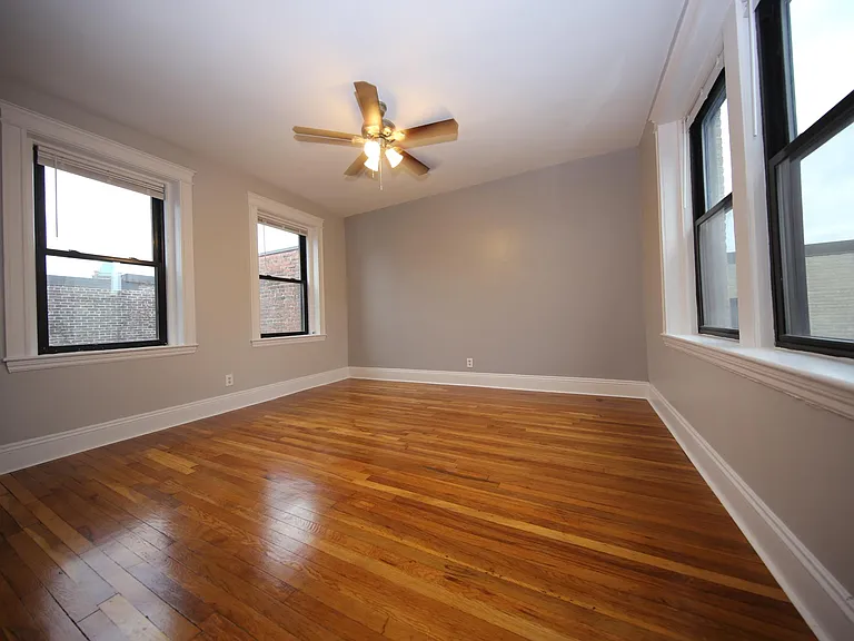 43 Glenville Ave #18 — Photo 4