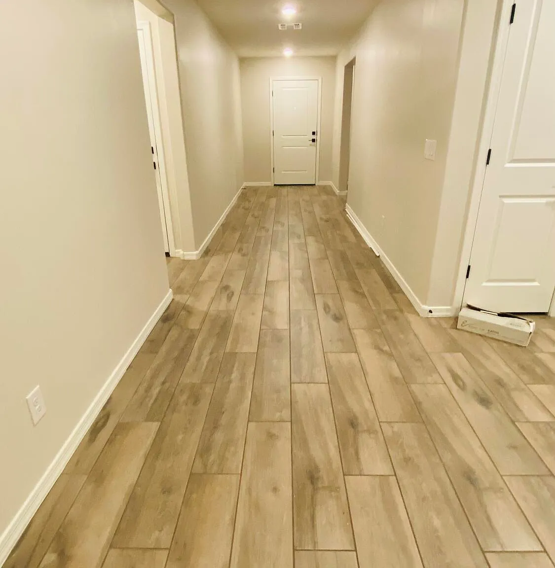 3 bed, 2.0 bath, 1680 sqft, $1,999 — Photo 3