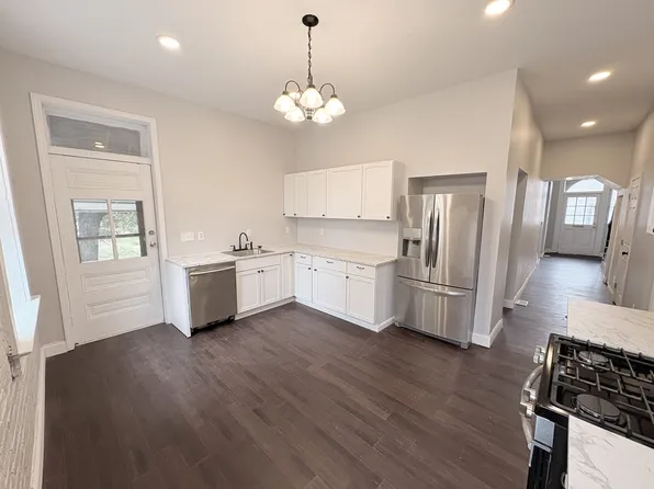 201 Schirmer St, Saint Louis, MO 63111