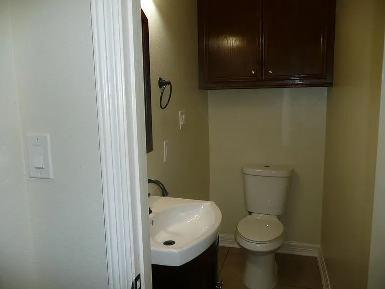 9505 Shoreham St — Photo 6