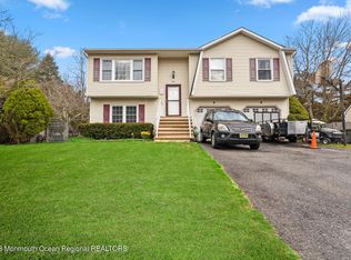 4 Priscilla Ln, Howell, NJ 07731