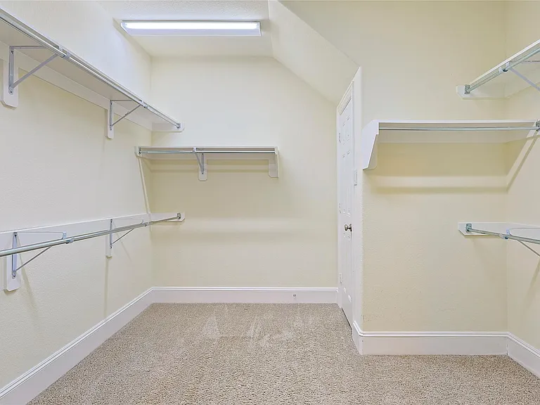 5919 Solara Ledge Ln — Photo 11