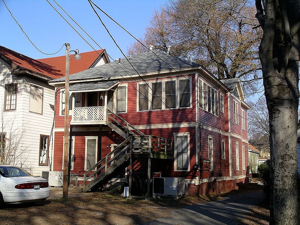 2nd image of 511 E 8th St