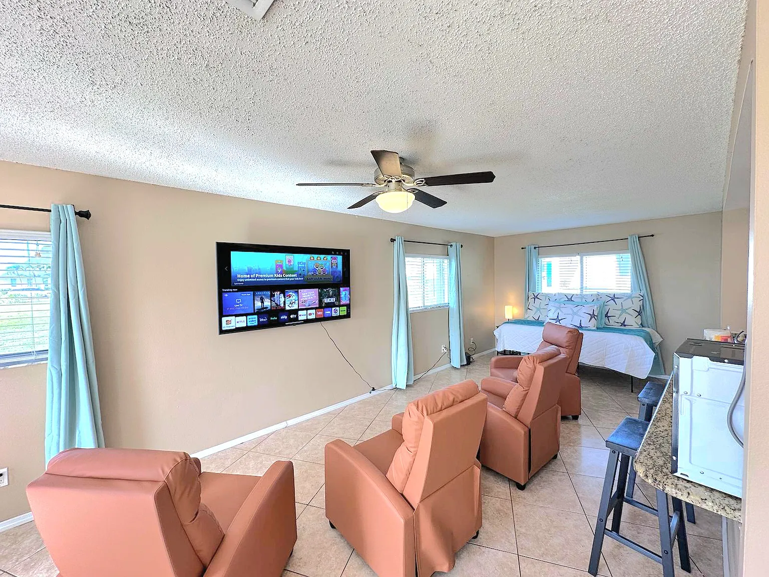 16 SE 16th Pl — Photo 2
