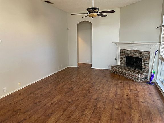 2nd image of 10810 Preston Vineyard Dr