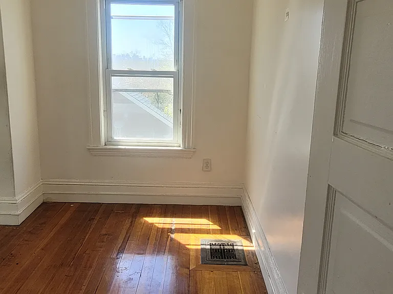 23 Desmond Rd #2 — Photo 9