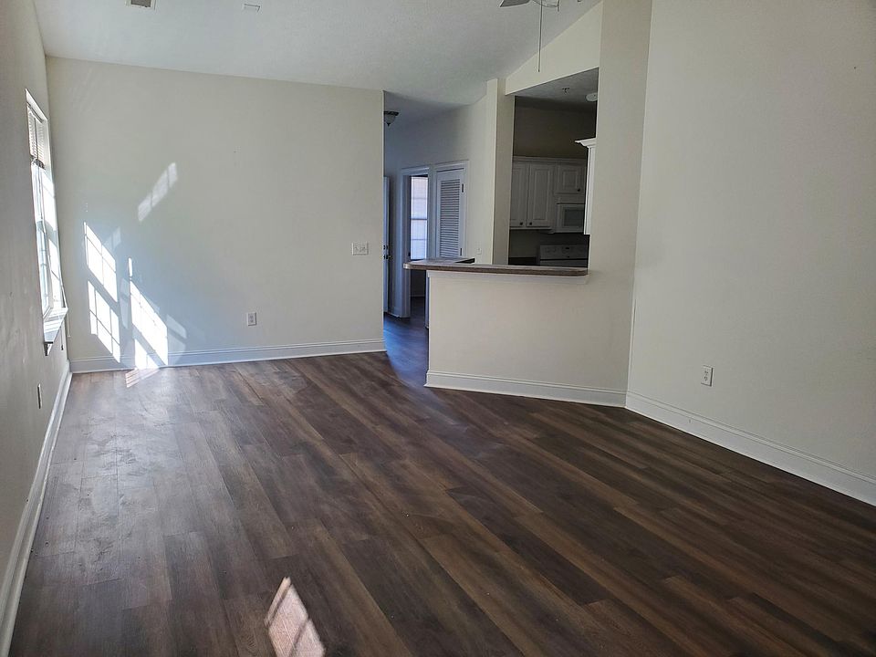 Living /Dining Room