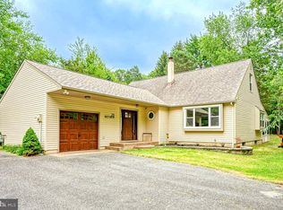 211 Bells Lake Rd, Turnersville, NJ 08012