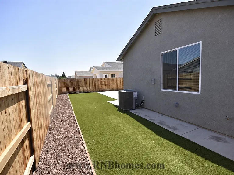 3921 Slurry St — Photo 13