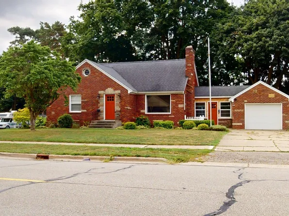 3320 Allen St, Hudsonville, MI 49426