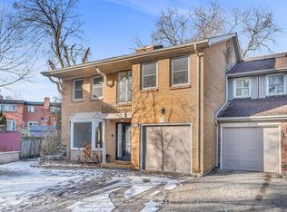 52 Chiswell Cres, Toronto, ON M2N6E1