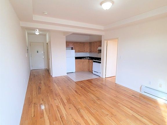 4th image of 28-14 31st St #6A