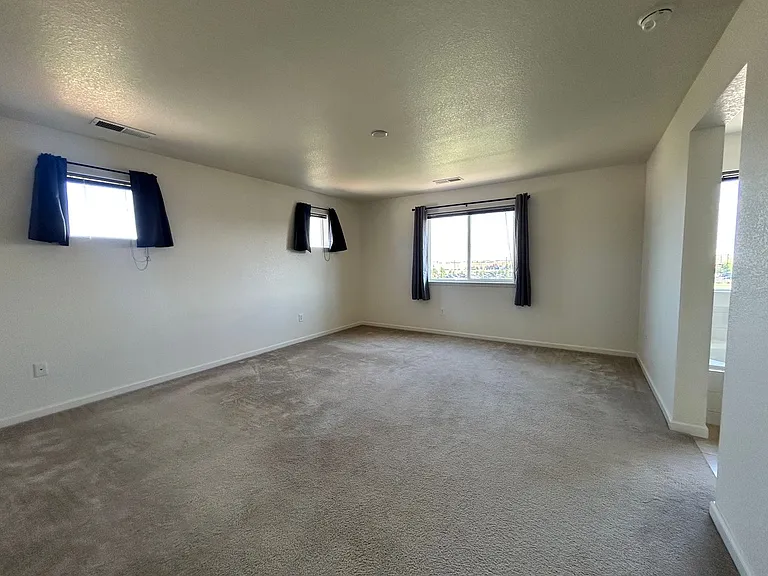 502 W 169th Pl — Photo 21