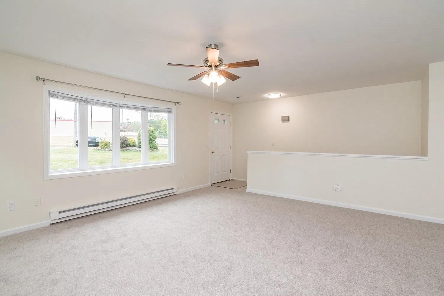 2 bed, 1.5 bath, 1176 sqft, $1,600 — Photo 1