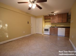 1 Colonial Village Dr #3, Arlington, MA 02476