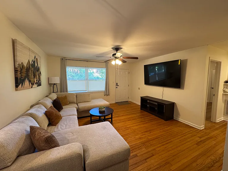 200 Parthenia Dr — Photo 21