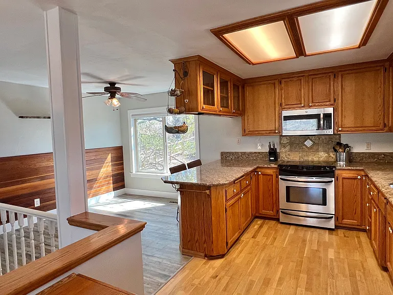 27030 Oakflat Dr — Photo 18