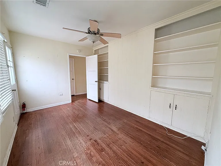 952 Balboa Dr — Photo 8