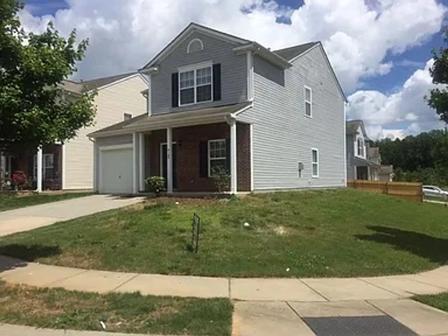 Introducing Newfield9102 in Charlotte, NC a spacious 5-bedroom, 3-bath home on a corner lo — Photo 2