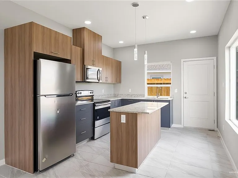 3912 Las Vistas Ln #1 — Photo 13