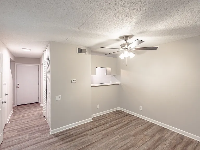Keystone Apartments — Photo 45