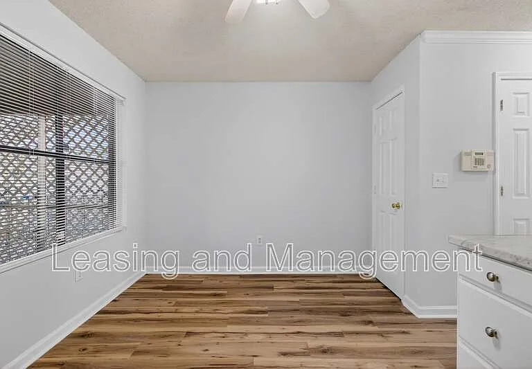 6248 Lucille Dr #15F — Photo 13