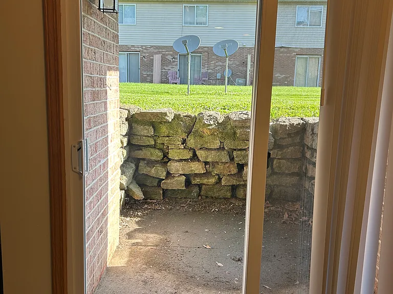5326 Southgate Blvd #102 — Photo 7