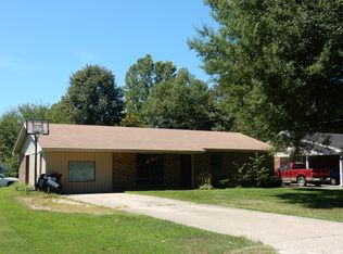 1014 Country Club Rd, Piggott, AR 72454