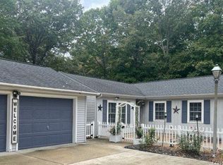 3906 Hickory Fork Rd, Gloucester, VA 23061