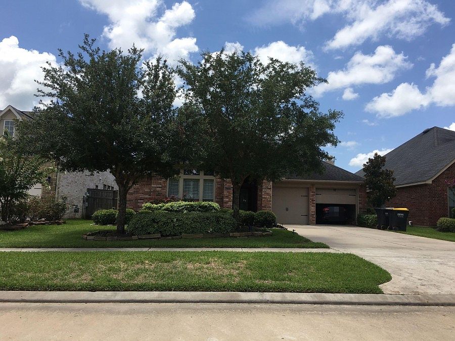 1st image of 27931 Barberry Banks Ln