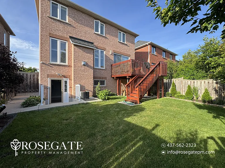 845 Spinning Wheel Cres #2 — Photo 16